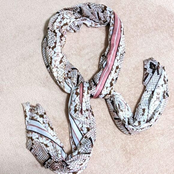 NWOT J. Jill Snakeskin Print Rayon Oblong Scarf -Pink and Brown - Picture 2 of 11